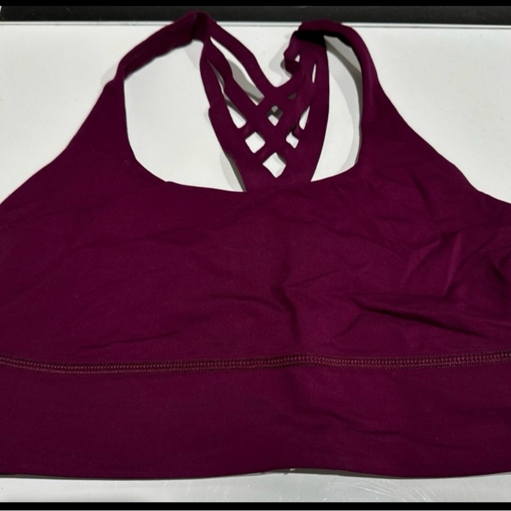 Lululemon sports bra